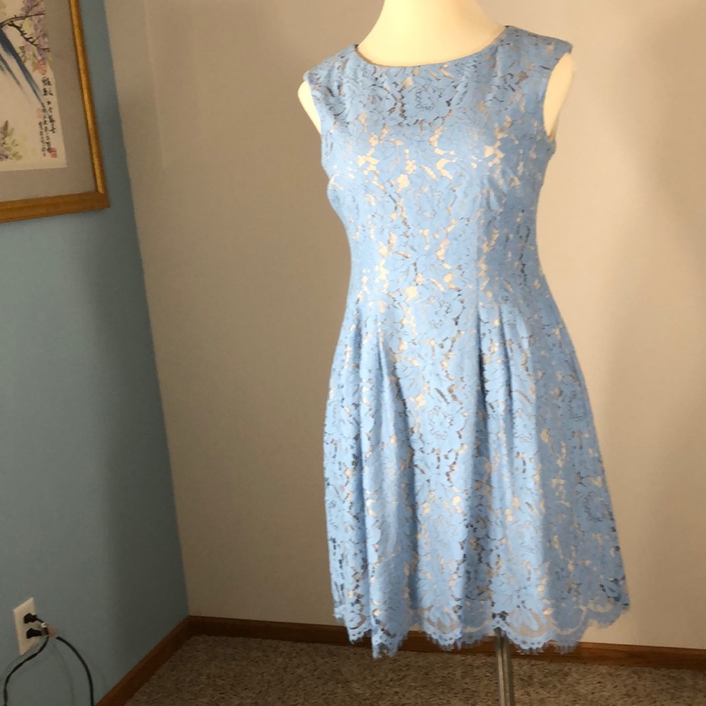 Vince Camuto blue lace overlay party dress